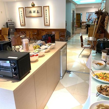 Taihu Hotel Sun Moon Lake Юйчі Екстер'єр фото