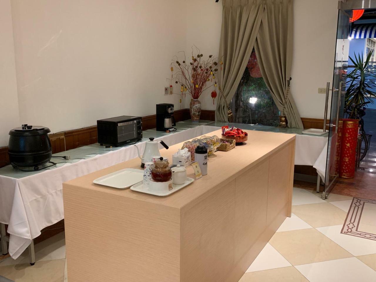Taihu Hotel Sun Moon Lake Юйчі Екстер'єр фото